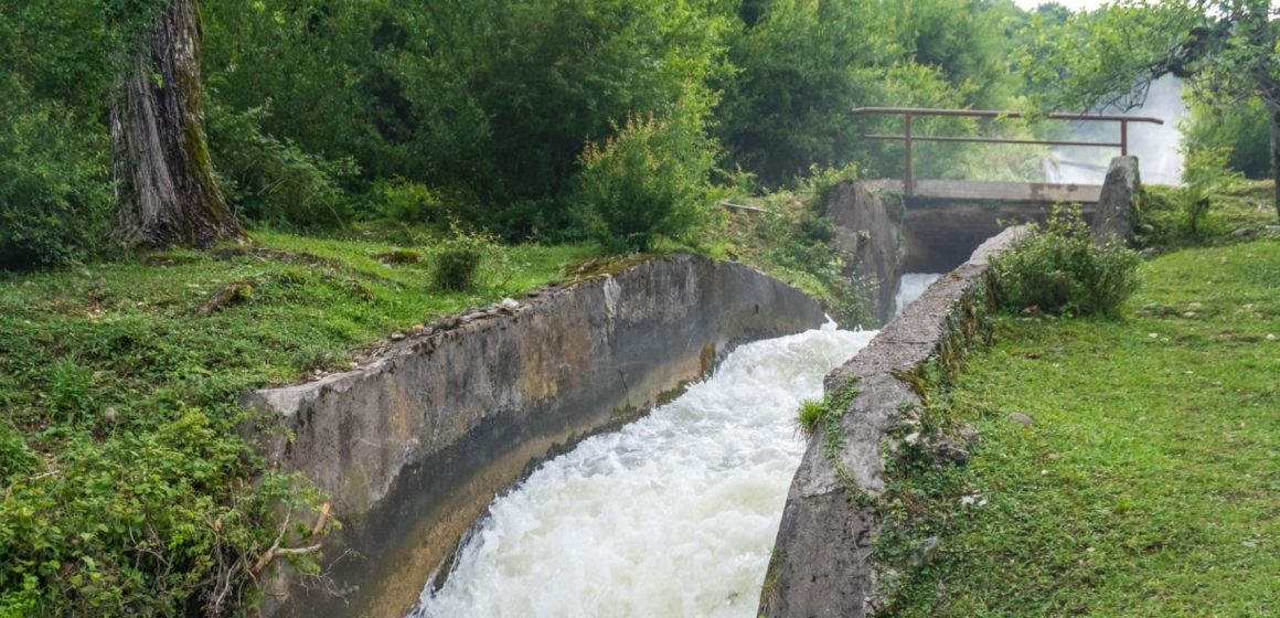 Gli argini. I limiti che servono per diventar grandi